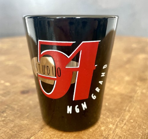 Studio shot glass mgm grand - shot,